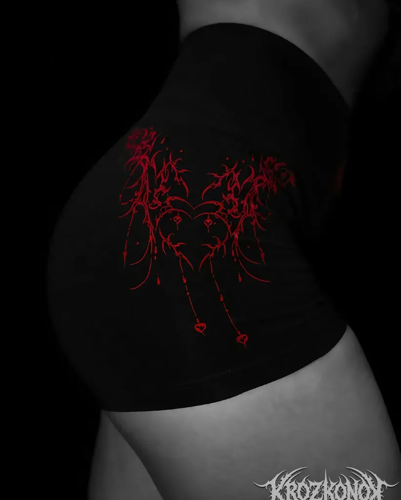 BreatheDivinity Heart Shorts