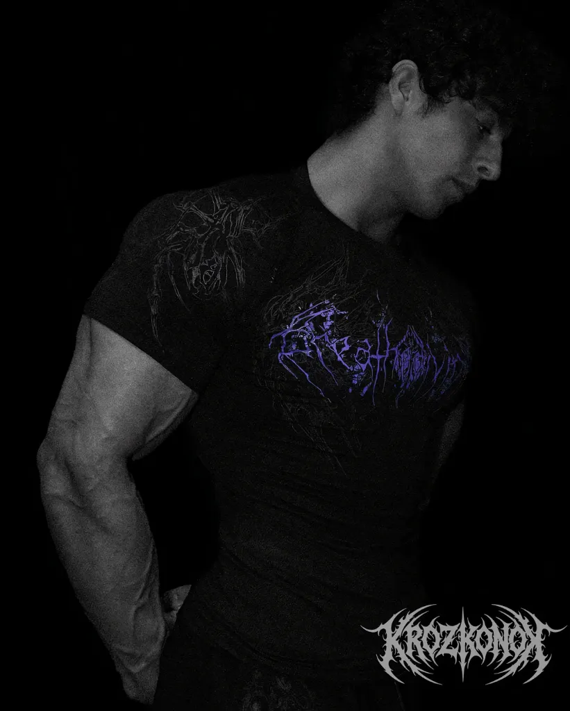 Camisa de compresion BreatheDivinity Shadows of Death