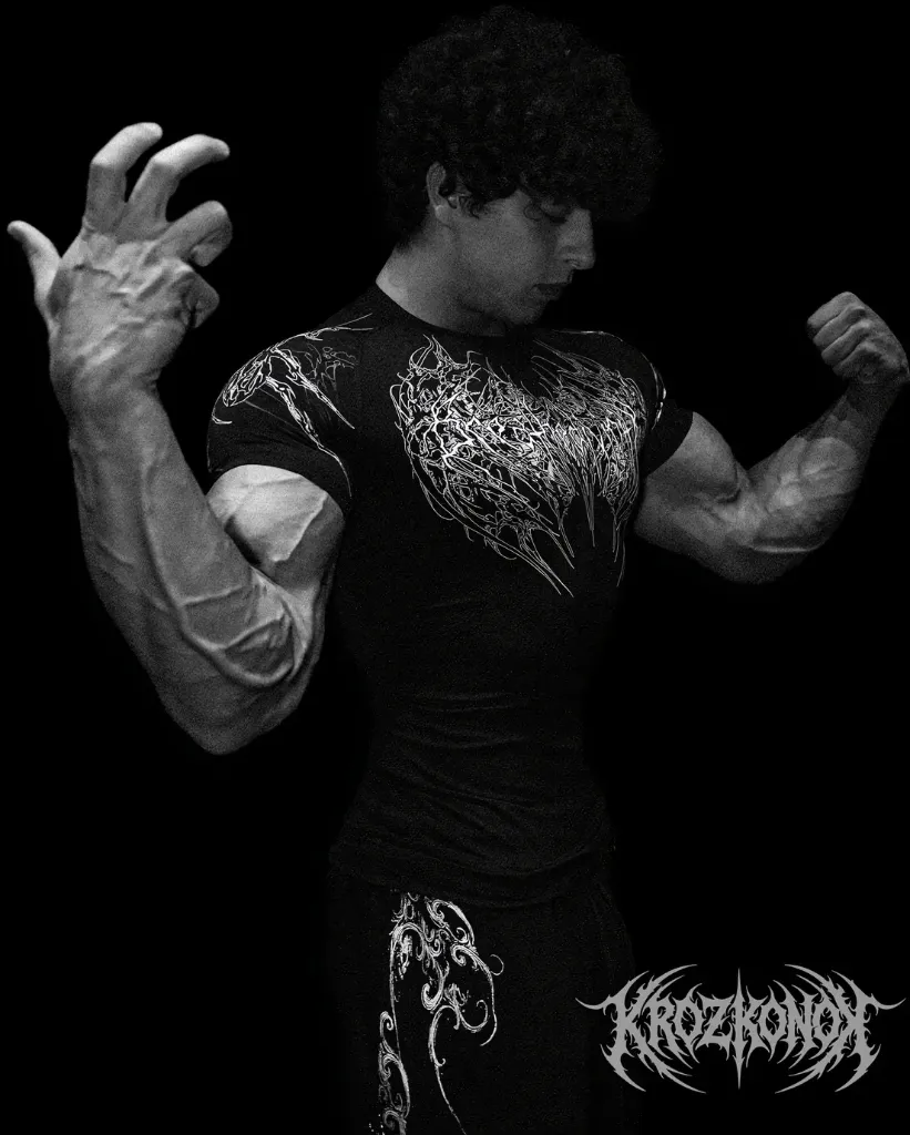 Camisa de compresion BreatheDivinity Shadows of Death